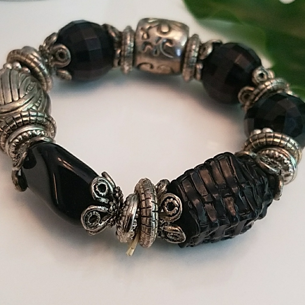 CLEARANCE Black and silver chunky party bracelet.